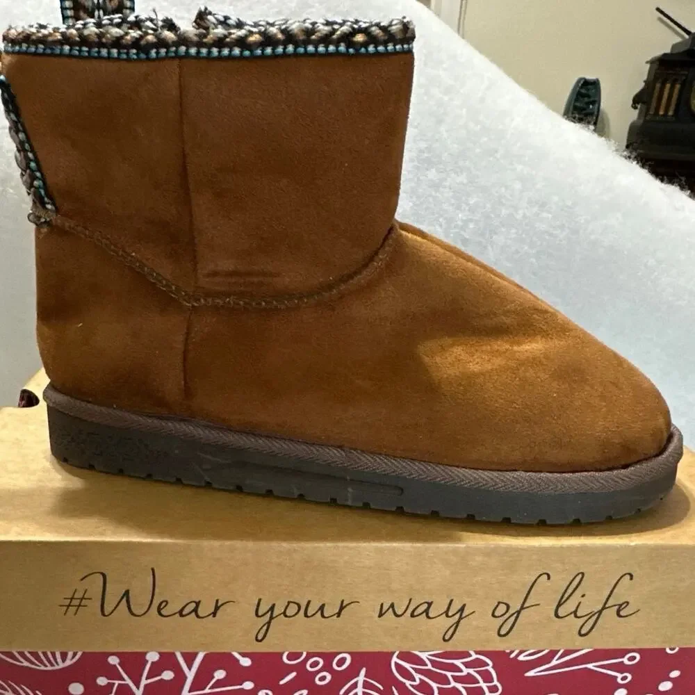 Muk Luks ankle Boots faux suede chestnut color side zip womens size 8 New in box